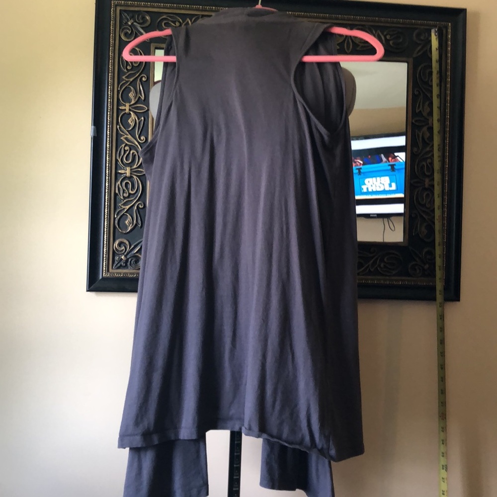 Express long tail vest - Picture 2 of 3